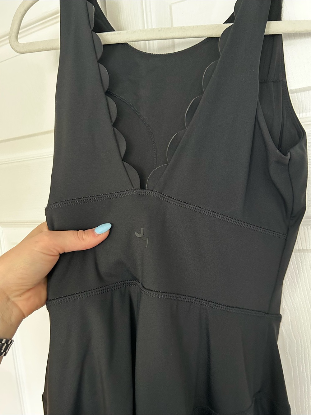 JOYLAB SCALLOPED Black V-Back Skirted One-Piece MINI DRESS SIZE MEDIUM ATHLETIC - Picture 8 of 11